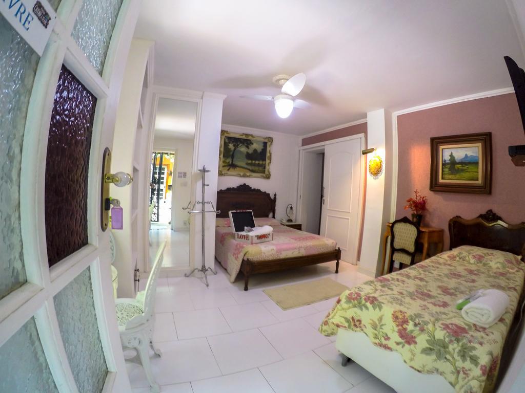 Guest house Quebra Mar 3*